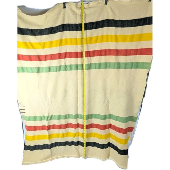 Vtg Blanket Hudson Bay ? or similar 3.5 point Wool 63x72 Gold white label READ - Picture 10 of 16